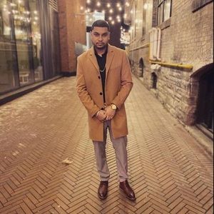 Meet your Posher, Justin